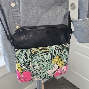PISTIL BLACK TROPICAL PRINT FLORAL CROSSBODY BAG PURSE COTTON & VINYL WOMEN